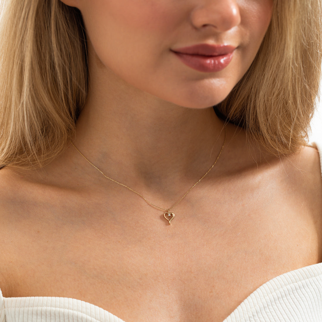 Dainty Heart Necklace, Delicate Necklace, Anniversary Gift, Engagement Gift, Wedding Gift, Gift For Her