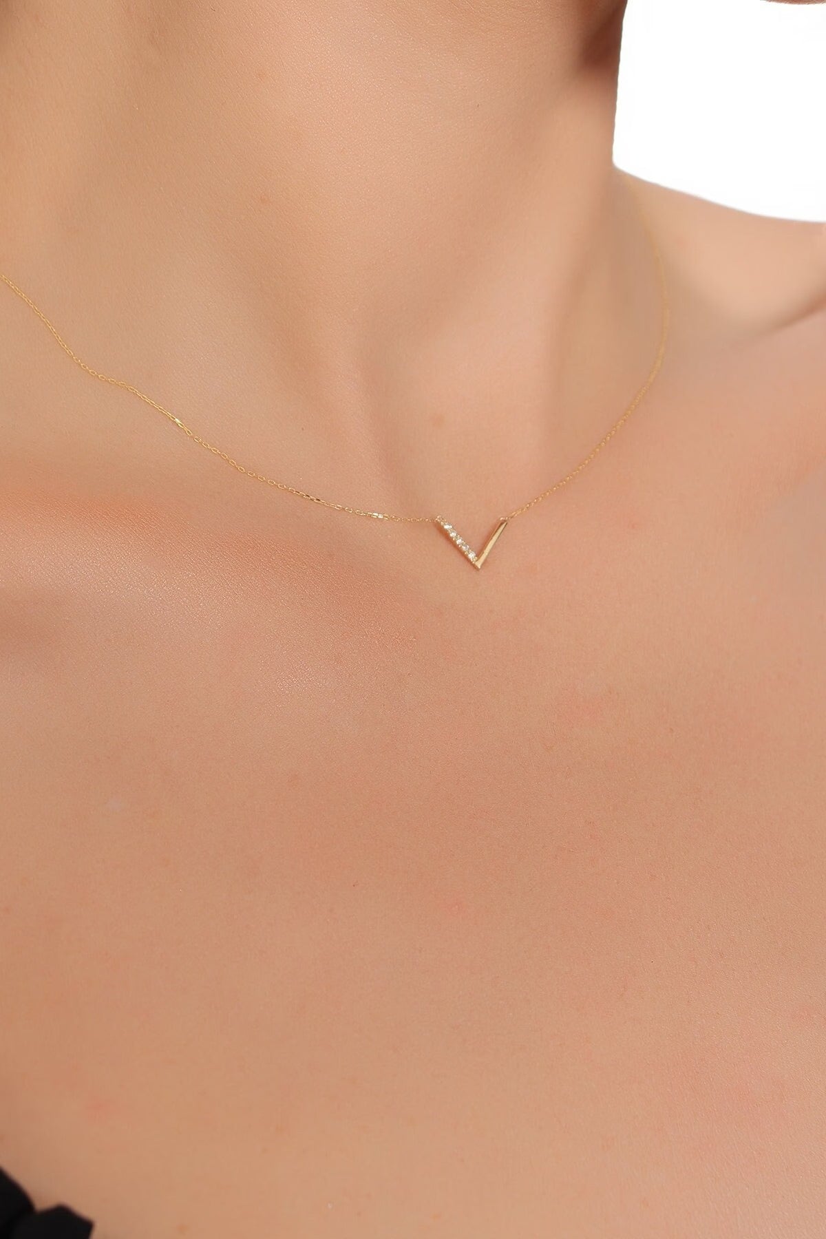 0.05 CT V Shaped Elegant Gold Diamond Necklace, Gift for Her, Charm Necklace, Gift For Daughter