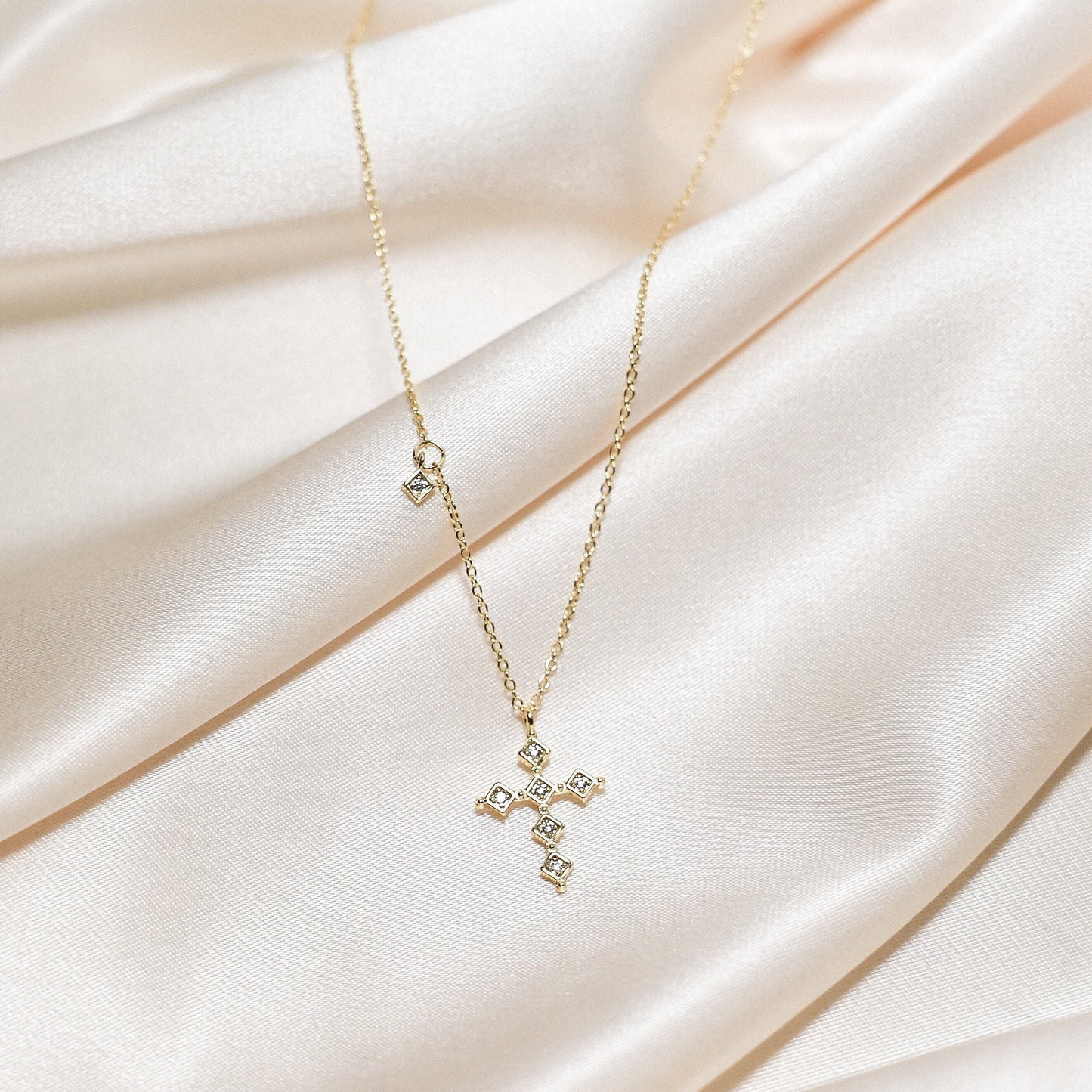 1.2 CT Cross Pendnet, Round Cut Moissanite Diamond Necklace, Gift for Women, Delicate Necklace