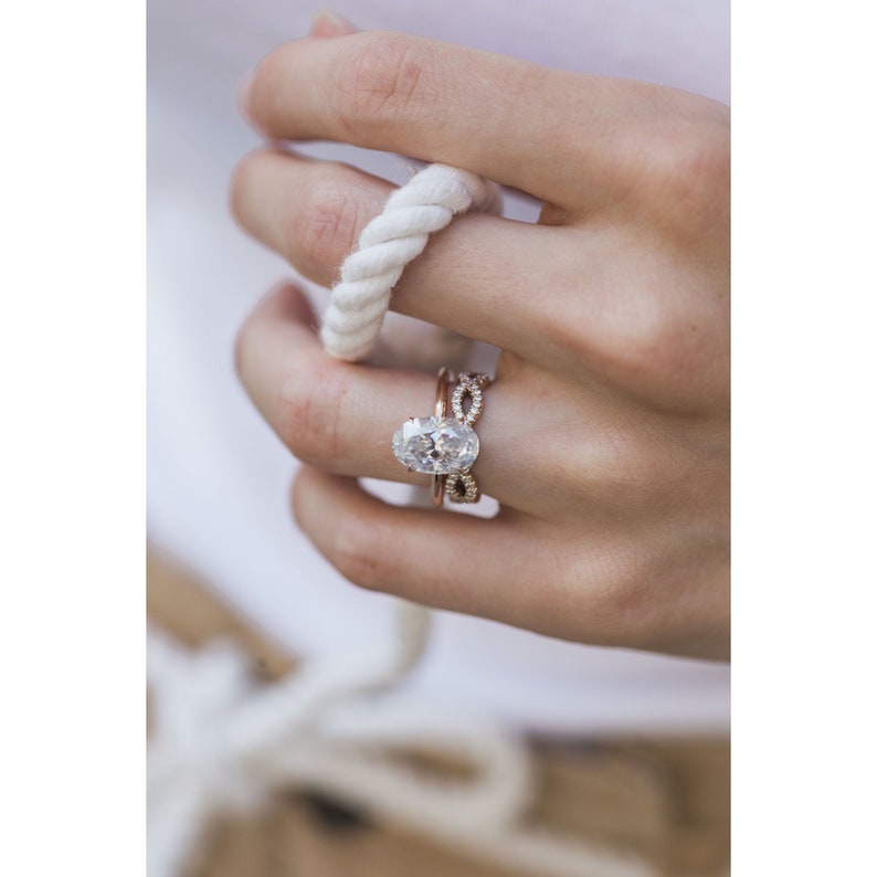 Elongated Oval Cut Solitaire Moissanite Diamond Engagement Ring For Her
