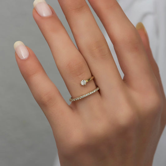 Round Diamond Ring 14K Gold Dainty Gift for Woman Delicate Ring Simple Ring