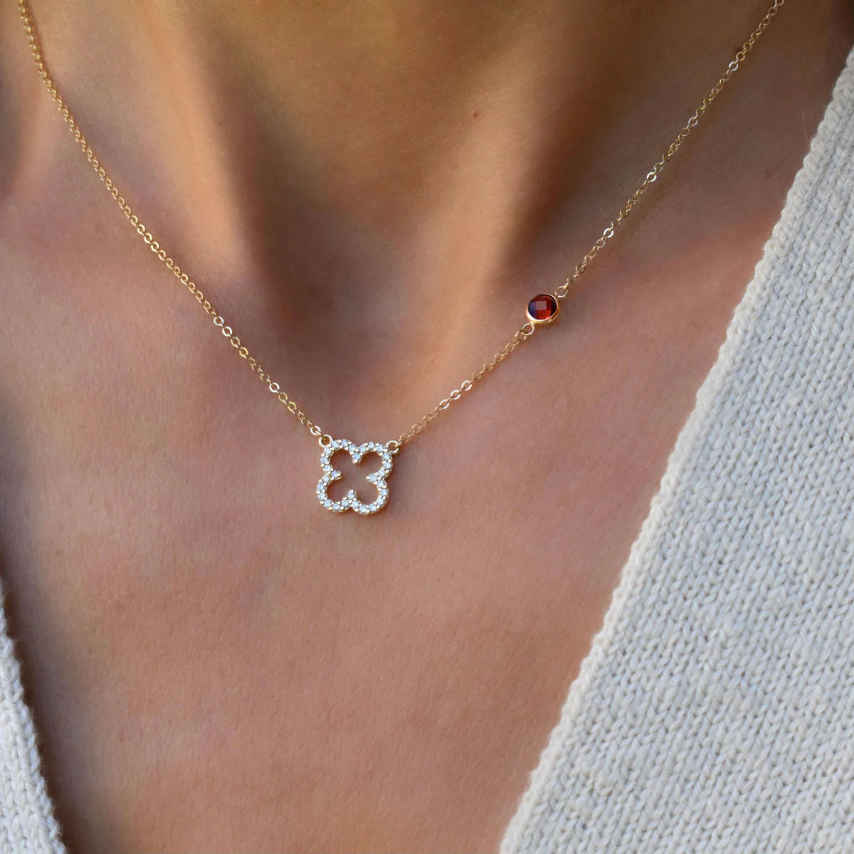 1.93CT Round Floral Diamond Necklace, January Birthstone Clover Necklace, Promise Gift, Gift For Her, Delicate Necklace, Anniversary Gift, Gift For Love)