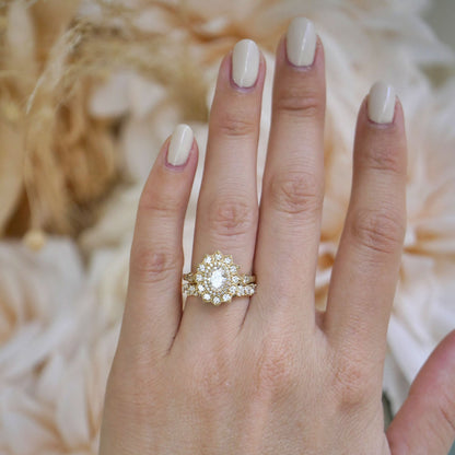 0.75 Ct Oval Cut Moissanite Diamond Vintage Engagement Ring