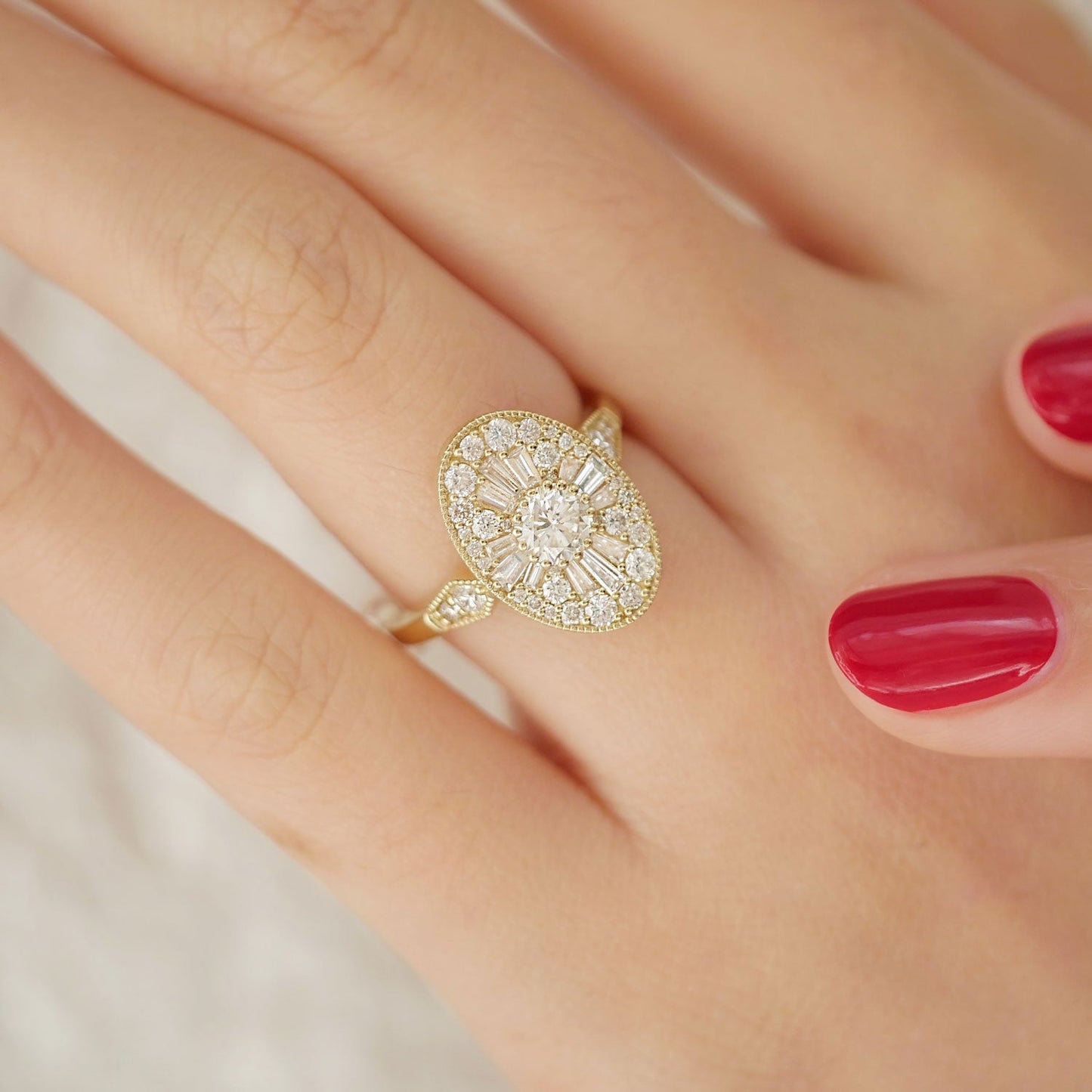0.35 Ct Round Cut Moissanite Diamond Vintage Engagement Ring