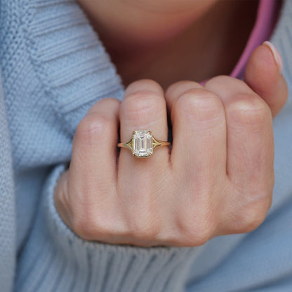 2.5 Ct Emerald Cut Moissanite Diamond Solitaire Engagement Ring