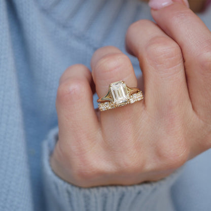2.5 Ct Emerald Cut Moissanite Diamond Solitaire Engagement Ring