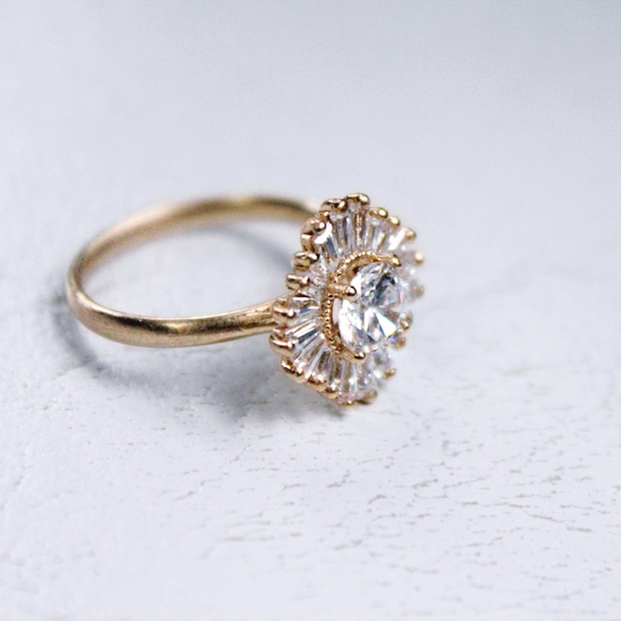 Round Cut Ballerina Style 1 CT Moissanite Engagement Ring Alternative Ring / With Tapered Baguette Cuts As An Halo Diamond