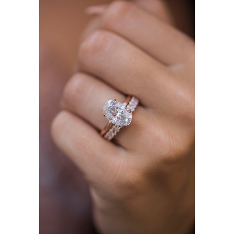 Elongated Oval Cut Solitaire Moissanite Diamond Engagement Ring For Her