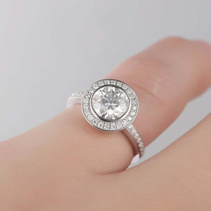 Round Brilliant Cut Halo Moissanite Engagement Ring Vintage Ring / Art Deco Single Halo Ring